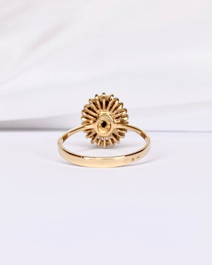 Bague Marguerite Saphir 0.80 carat &amp; Diamants 0.38 carat "Ingrid" - Elliade Paris