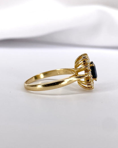 Bague Marguerite Saphir 0.80 carat &amp; Diamants 0.48 carat "Milie" - Elliade Paris