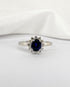 Bague Marguerite Saphir 0.85 carat & 12 Diamants "Cossina" - Elliade Paris