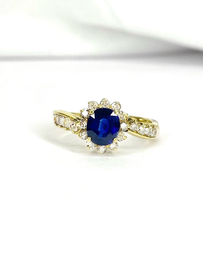 Bague Marguerite Saphir 0.85 carat &amp; Diamants 0.40 carat "Viviane" - Elliade Paris