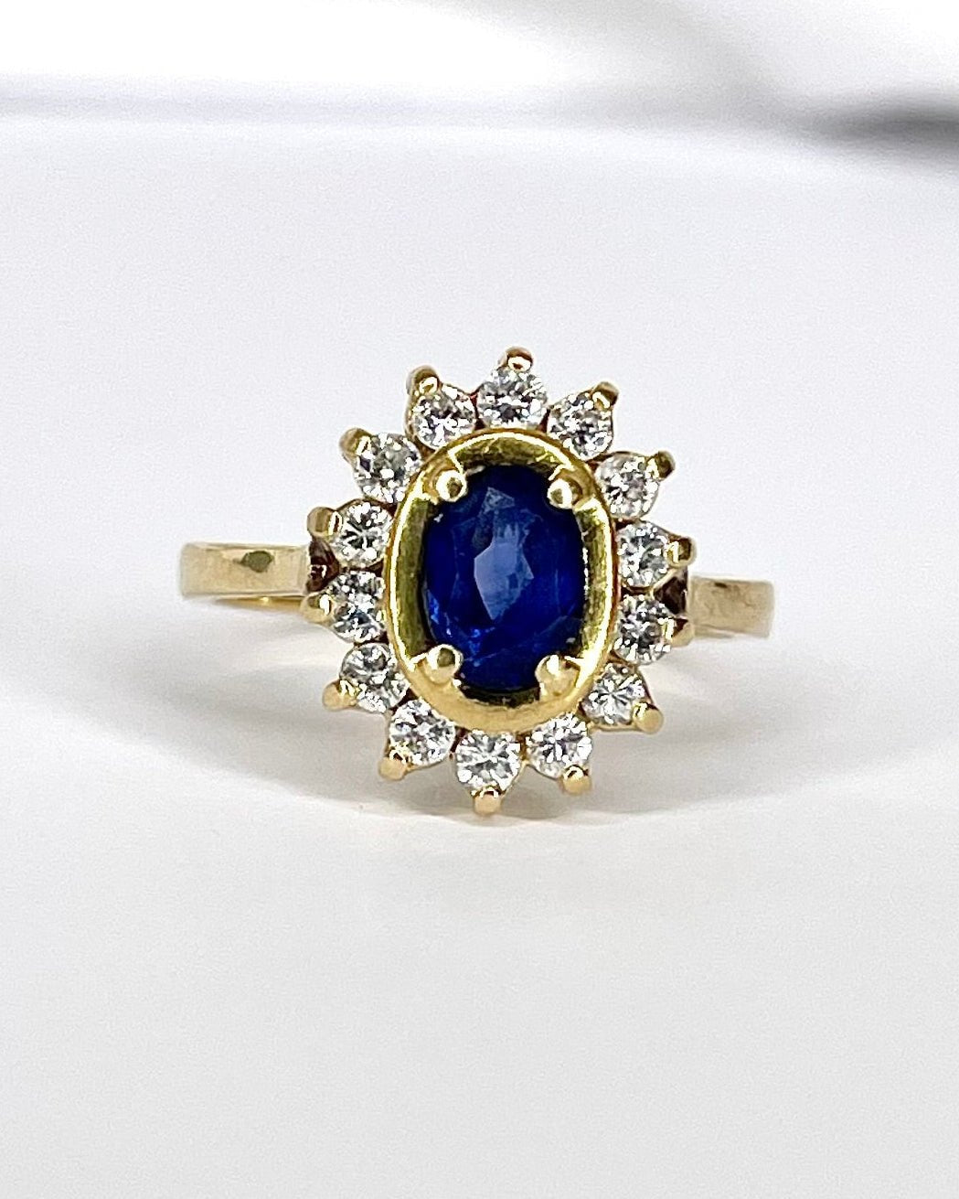 Bague Marguerite Saphir 0.85 carat &amp; Diamants 0.42 carat "Anna" - Elliade Paris
