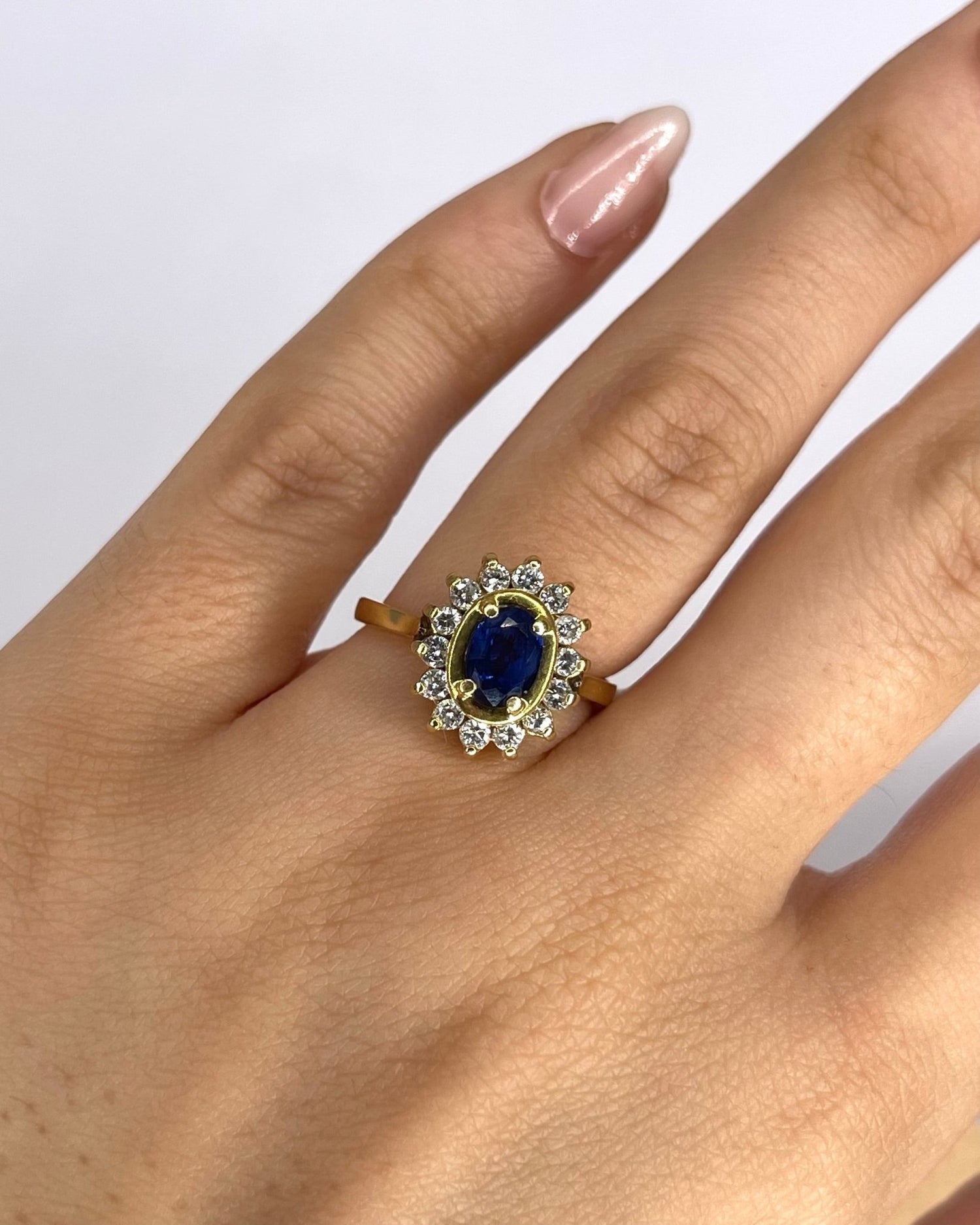 Bague Marguerite Saphir 0.85 carat &amp; Diamants 0.42 carat "Anna" - Elliade Paris