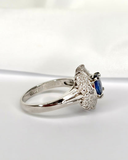 Bague Marguerite Saphir 0.85 carat &amp; Diamants 0.45 carat "Fanny" - Elliade Paris