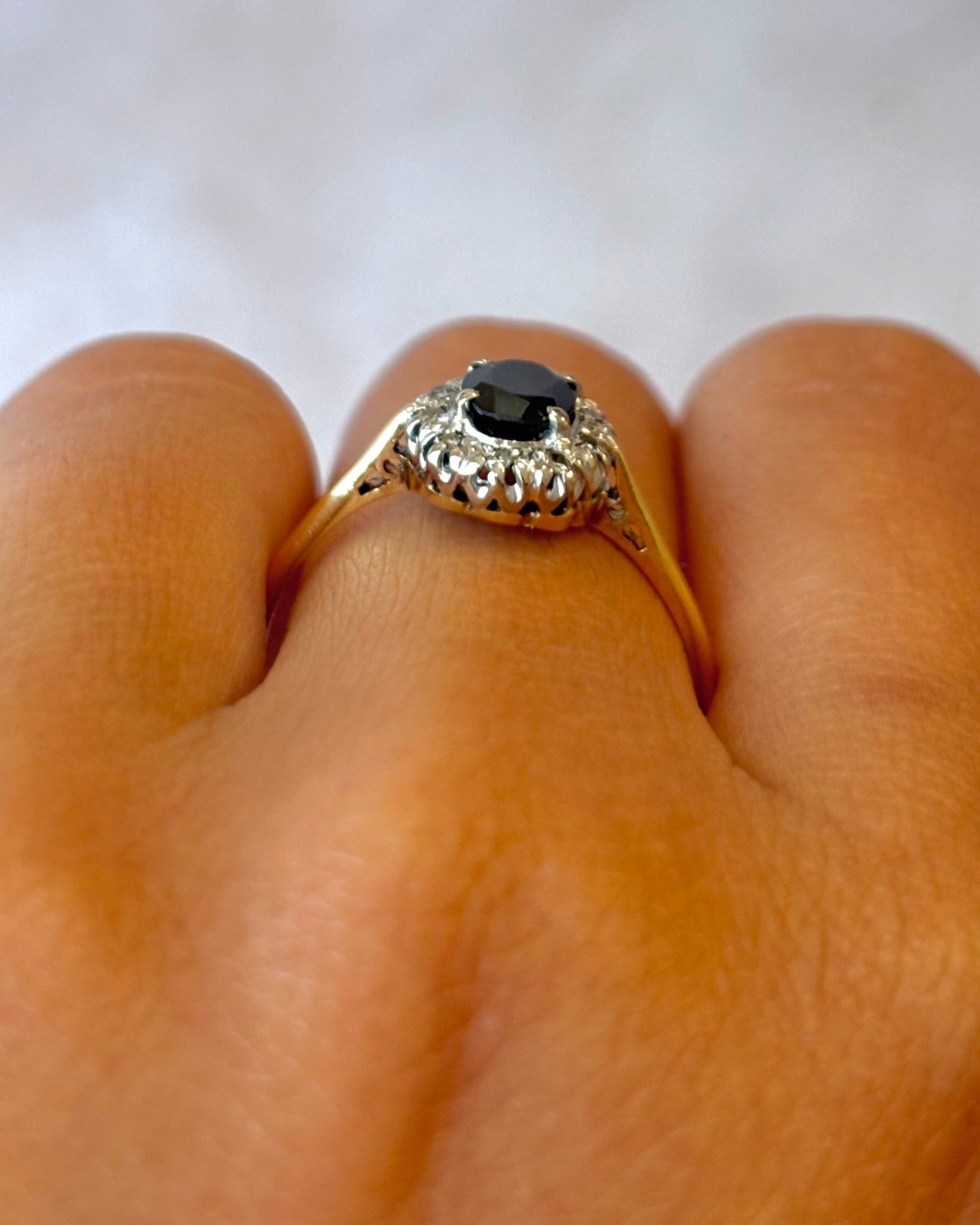 Bague Marguerite Saphir 0.85 carat &amp; Diamants "Erine" - Elliade Paris