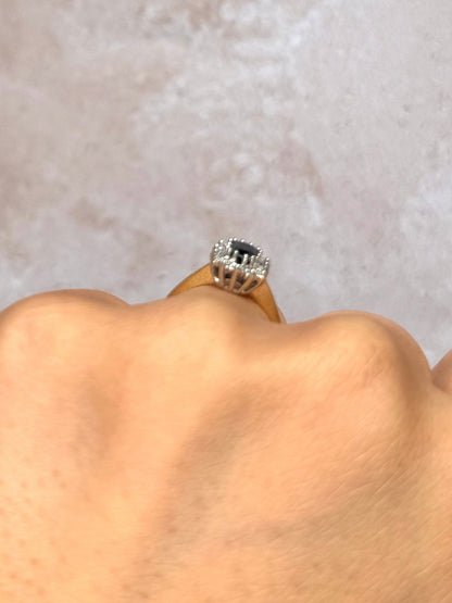 Bague Marguerite Saphir 0.87 carat &amp; Diamants "Germaine" - Elliade Paris