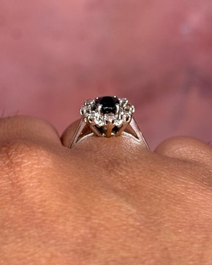 Bague Marguerite Saphir 0.91 carat &amp; Diamants 0.24 carat "Tatiana" - Elliade Paris