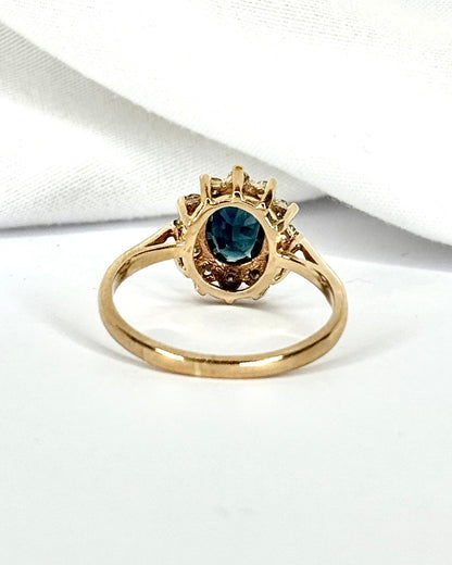 Bague Marguerite Saphir 0.91 carat &amp; Diamants 0.36 carat "Irina" - Elliade Paris