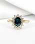 Bague Marguerite Saphir 0.91 carat & Diamants 0.36 carat "Irina" - Elliade Paris