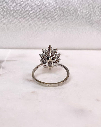 Bague Marguerite Saphir 0.95 carat &amp; Diamants &quot;Bartize&quot; - Elliade Paris