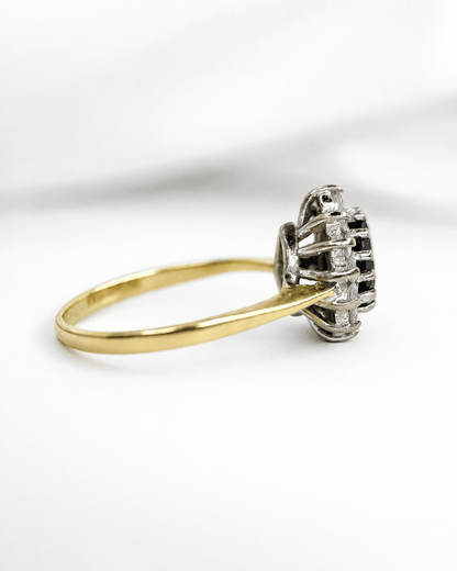 Bague Marguerite Saphir 0.98 carat &amp; Diamants 0.26 carat "Lou" - Elliade Paris
