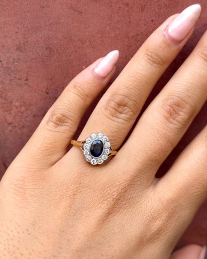 Bague Marguerite Saphir 0.98 carat &amp; Diamants 0.48 carat "Laurène" - Elliade Paris