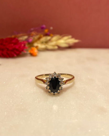 Bague Marguerite Saphir 0.65 Carat &amp; Diamants &quot;Cherry&quot; - Elliade Paris