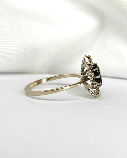 Bague Marguerite Saphir 1 carat &amp; 10 Diamants &quot;Amélia&quot; - Elliade Paris