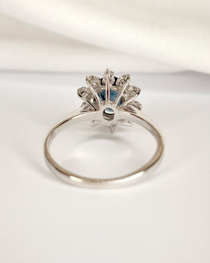 Bague Marguerite Saphir 1 carat &amp; Diamants 0.25 carat "Loreleï" - Elliade Paris