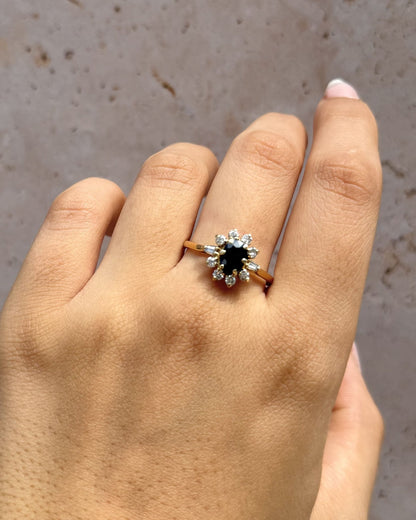 Bague Marguerite Saphir 1 carat &amp; Diamants 0.33 carat "Meredith" - Elliade Paris