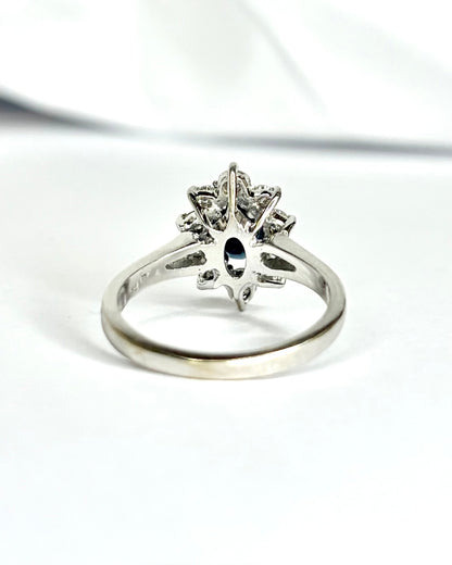 Bague Marguerite Saphir 1 carat &amp; Diamants 0.48 carat "Gaia" - Elliade Paris