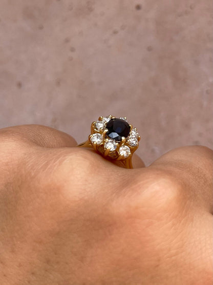 Bague Marguerite Saphir 1 carat &amp; Diamants 0.56 carat "Dilara" - Elliade Paris