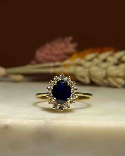 Bague marguerite saphir 1 carat &amp; diamants &quot;Asma&quot; - Elliade Paris