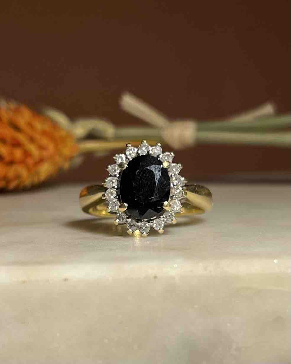 Bague marguerite saphir 1 carat &amp; diamants &quot;Betty&quot; - Elliade Paris