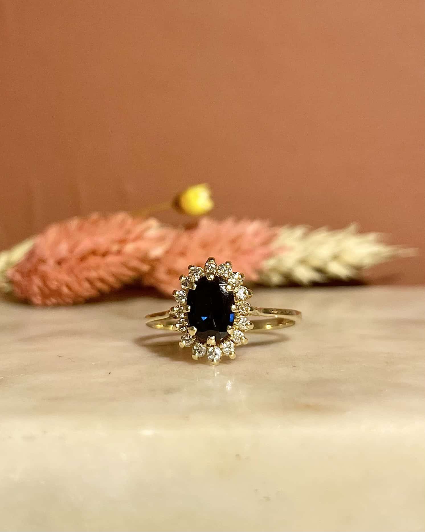 Bague Marguerite Saphir 1 Carat &amp; Diamants &quot;Carolina&quot; - Elliade Paris