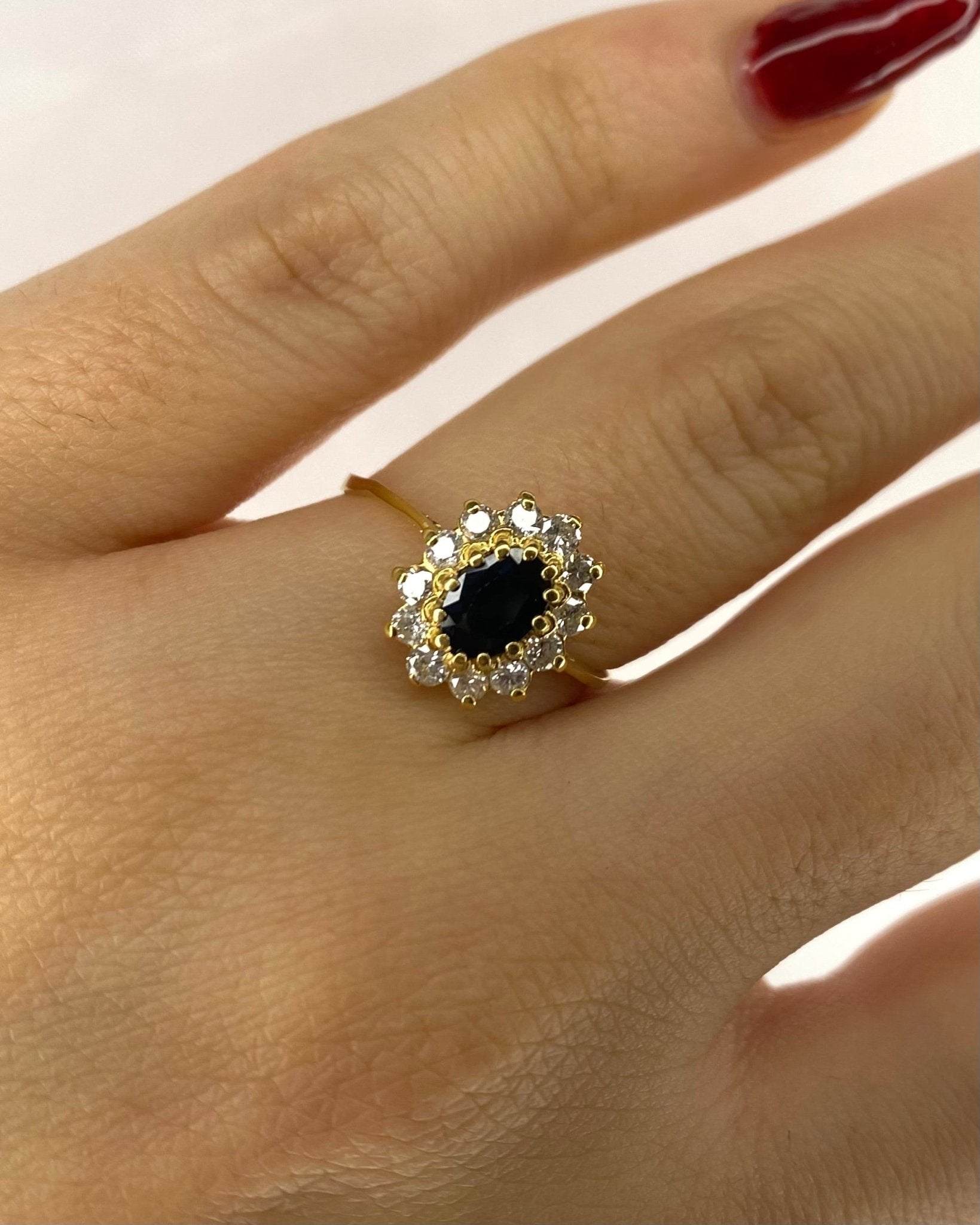 Bague Marguerite Saphir 1 carat &amp; Diamants "Hailey" - Elliade Paris