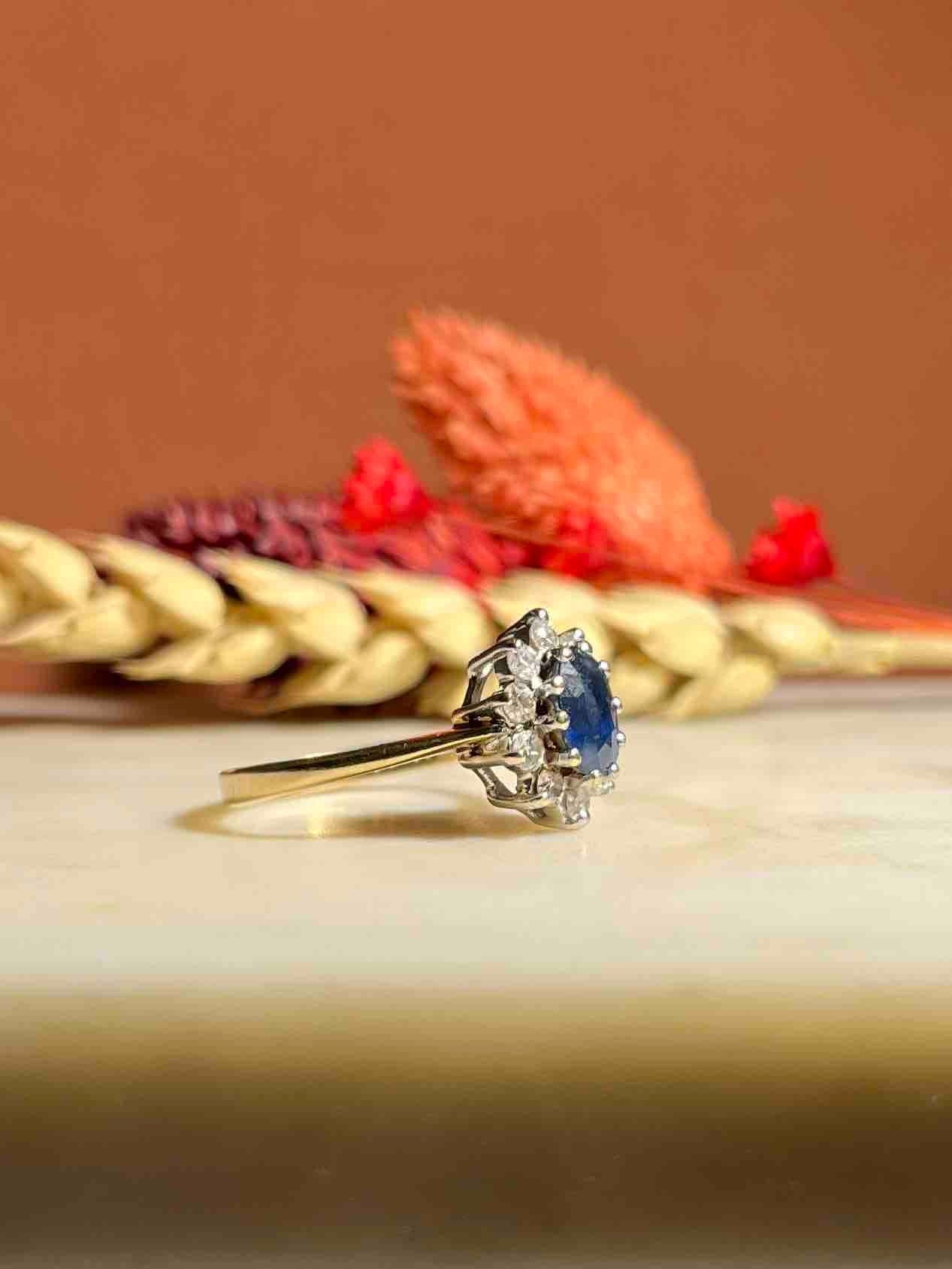 Bague Marguerite Saphir 1 carat &amp; Diamants "Inès" - Elliade Paris