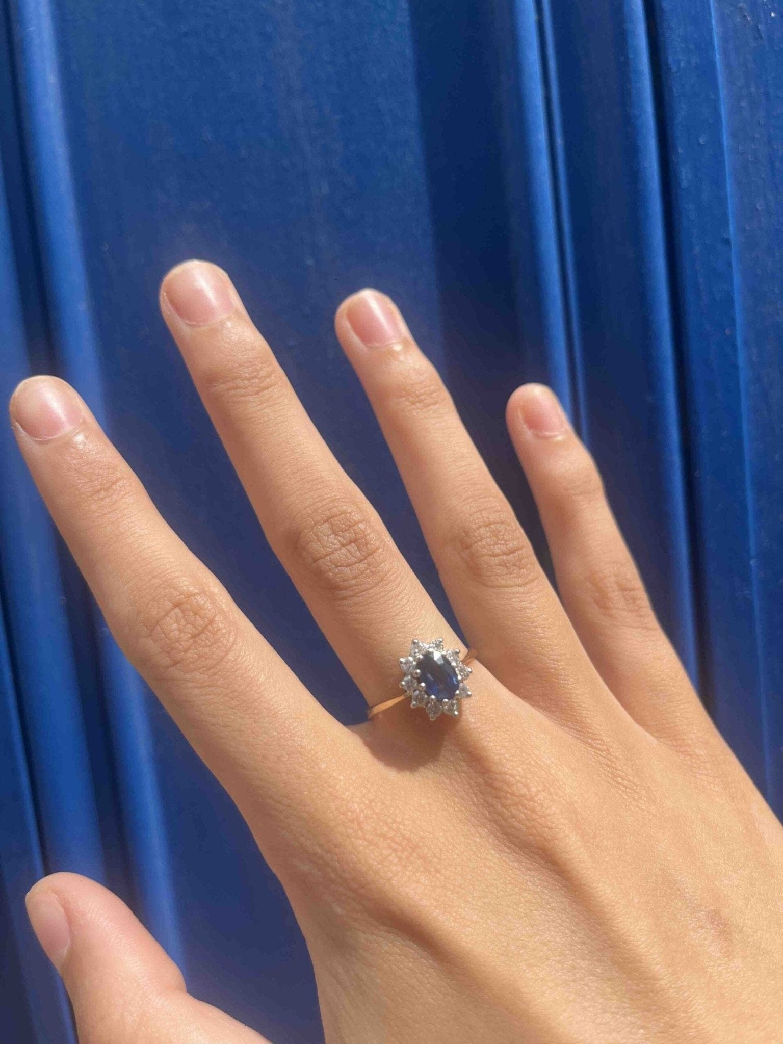 Bague Marguerite Saphir 1 carat &amp; Diamants "Inès" - Elliade Paris