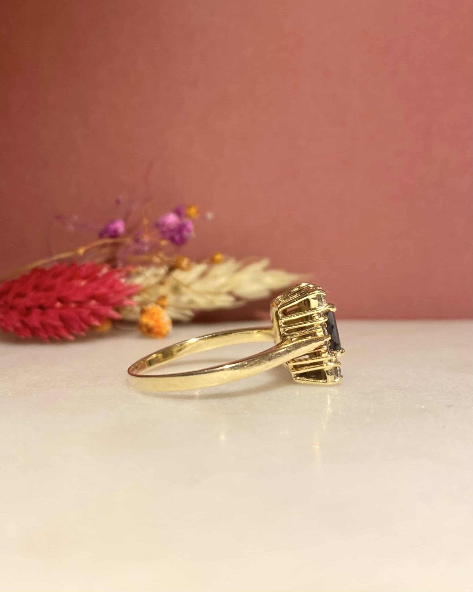 Bague Marguerite Saphir 1 Carat &amp; Diamants "Luna" - Elliade Paris