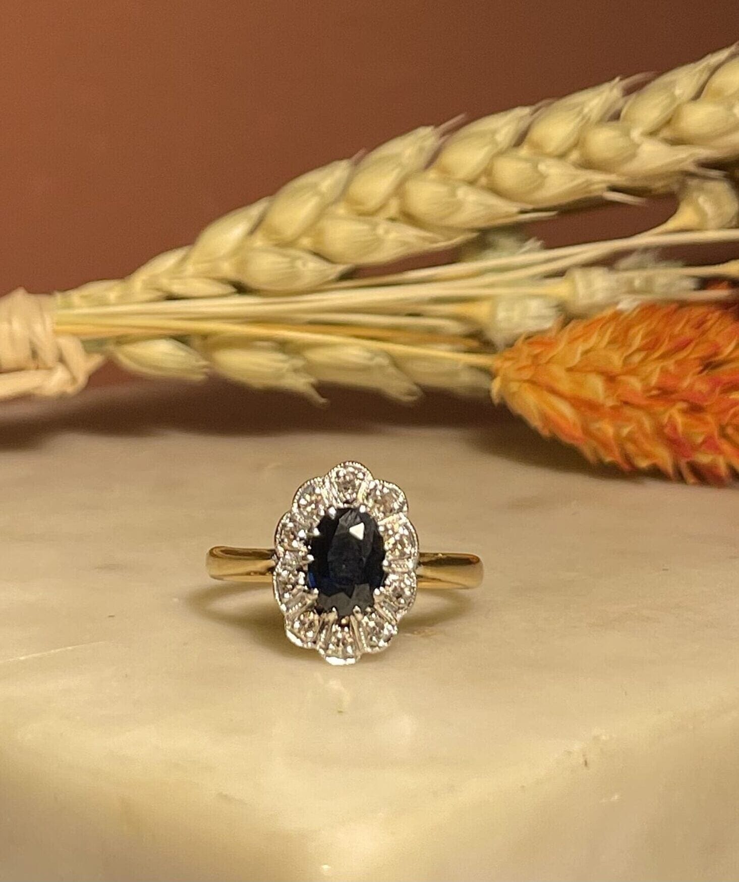 Bague Marguerite Saphir 1 carat &amp; Diamants "Milene" - Elliade Paris