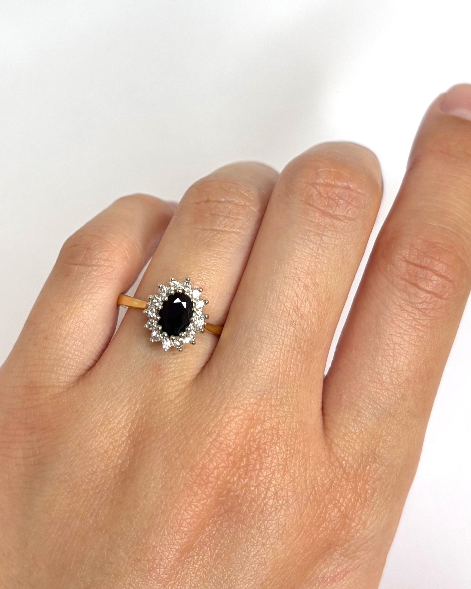 Bague Marguerite Saphir 1 carat &amp; Diamants "Rosalie" - Elliade Paris