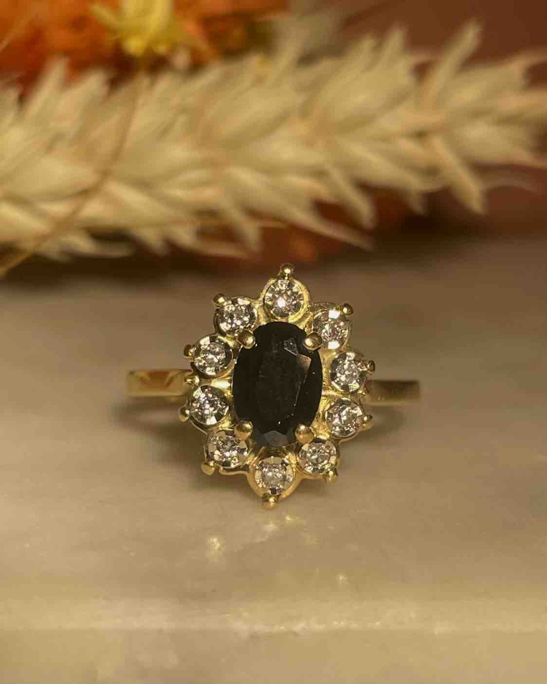 Bague Marguerite Saphir 1 carat &amp; Diamants "Saliha" - Elliade Paris