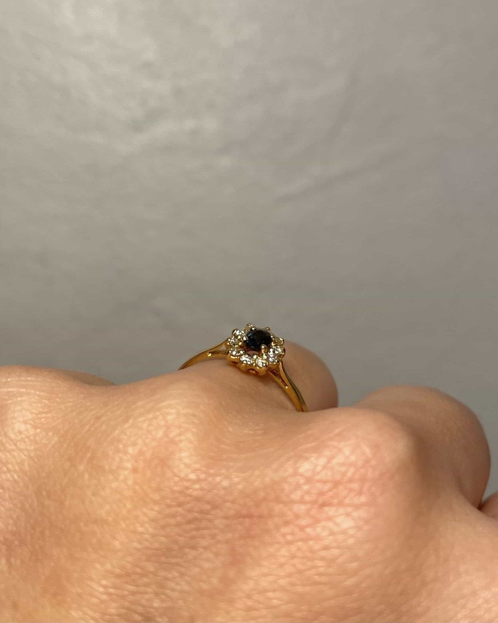 Bague Marguerite Saphir &amp; 10 Diamants "Crealis" - Elliade Paris