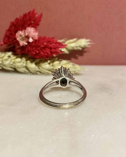 Bague Marguerite Saphir &amp; 10 Diamants &quot;Lucilia&quot; - Elliade Paris