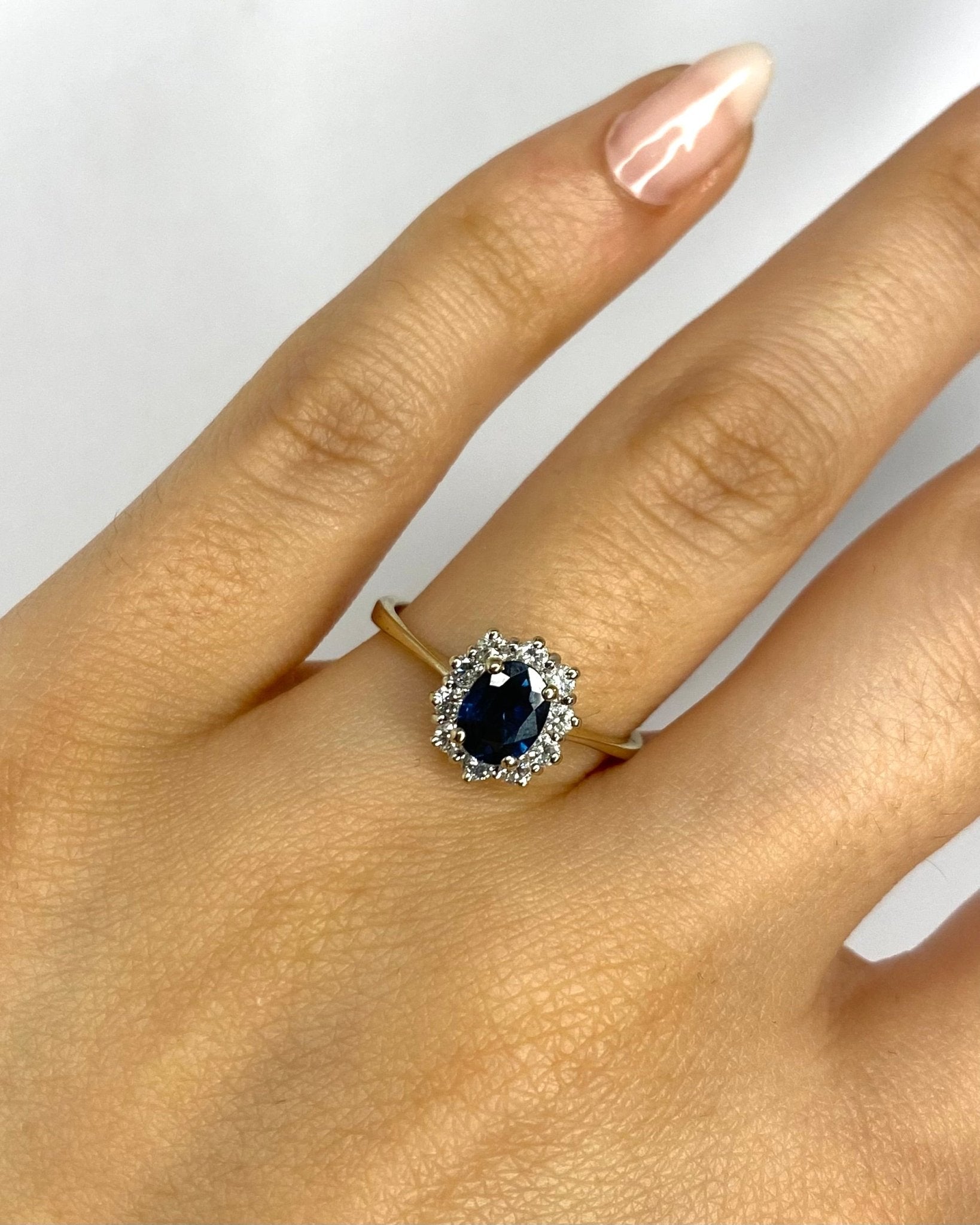 Bague Marguerite Saphir 1.05 carat &amp; Diamants 0.30 carat "Hermione" - Elliade Paris