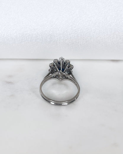 Bague Marguerite Saphir 1.10 carat &amp; Diamants &quot;Celina&quot; - Elliade Paris