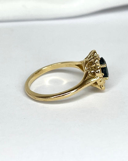 Bague Marguerite Saphir 1.11 carat &amp; Diamants 0.50 carat "Nola" - Elliade Paris