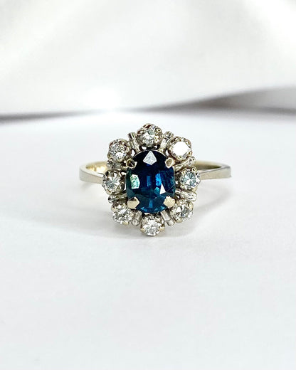 Bague Marguerite Saphir 1.15 carat &amp; Diamants 0.40 carat "Goergia" - Elliade Paris