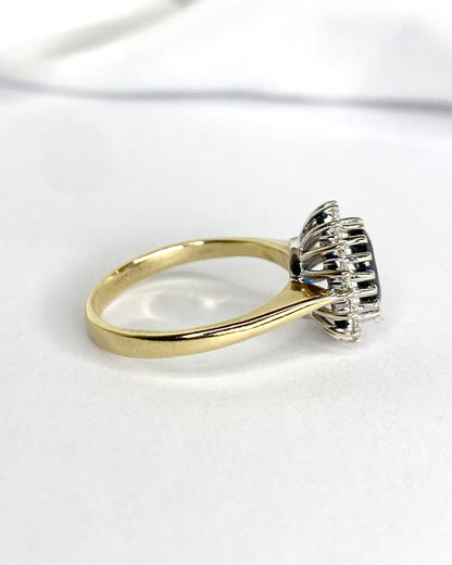 Bague Marguerite Saphir 1.15 carat &amp; Diamants "Marianne" - Elliade Paris