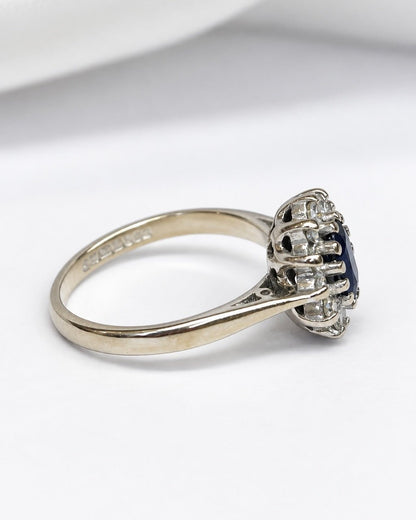 Bague Marguerite Saphir 1.20 carat &amp; Diamants 0.48 carat 4.13g "Jeanne" - Elliade Paris