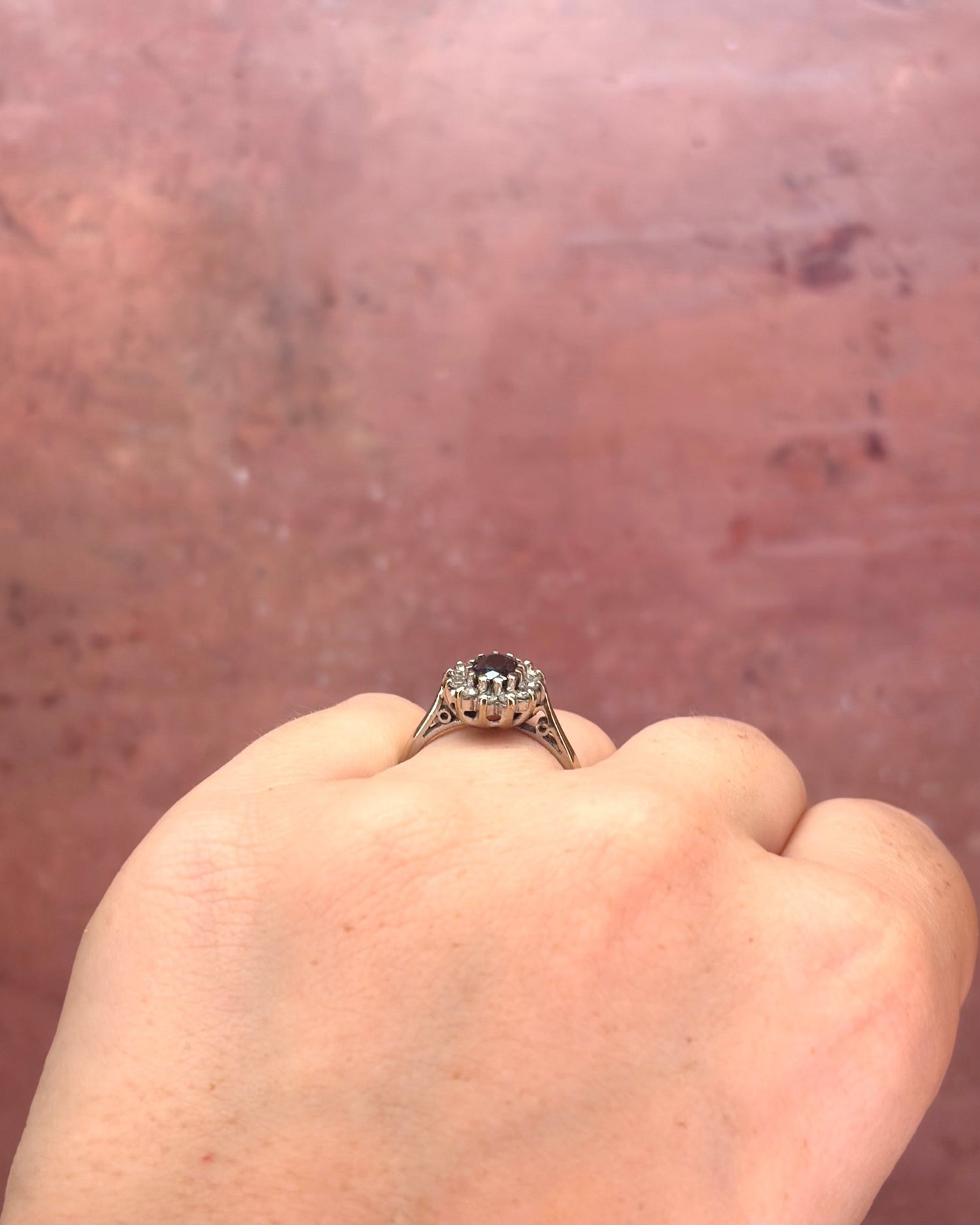 Bague Marguerite Saphir 1.20 carat &amp; Diamants 0.48 carat 4.13g "Jeanne" - Elliade Paris