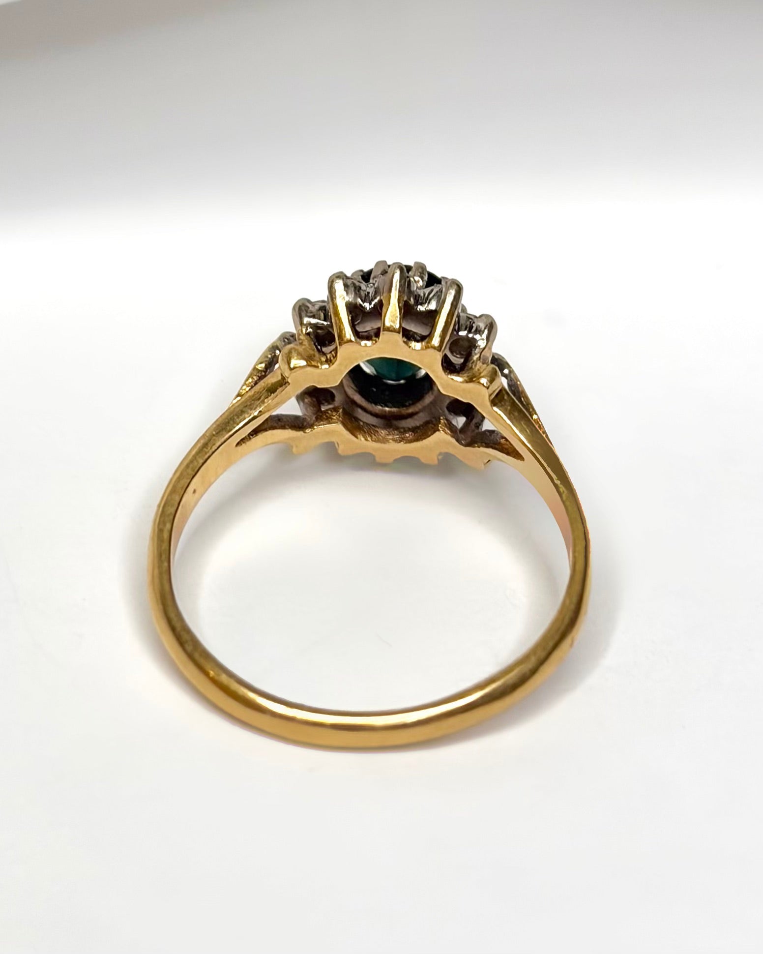 Bague Marguerite Saphir 1.20 carat &amp; Diamants "Inna" - Elliade Paris