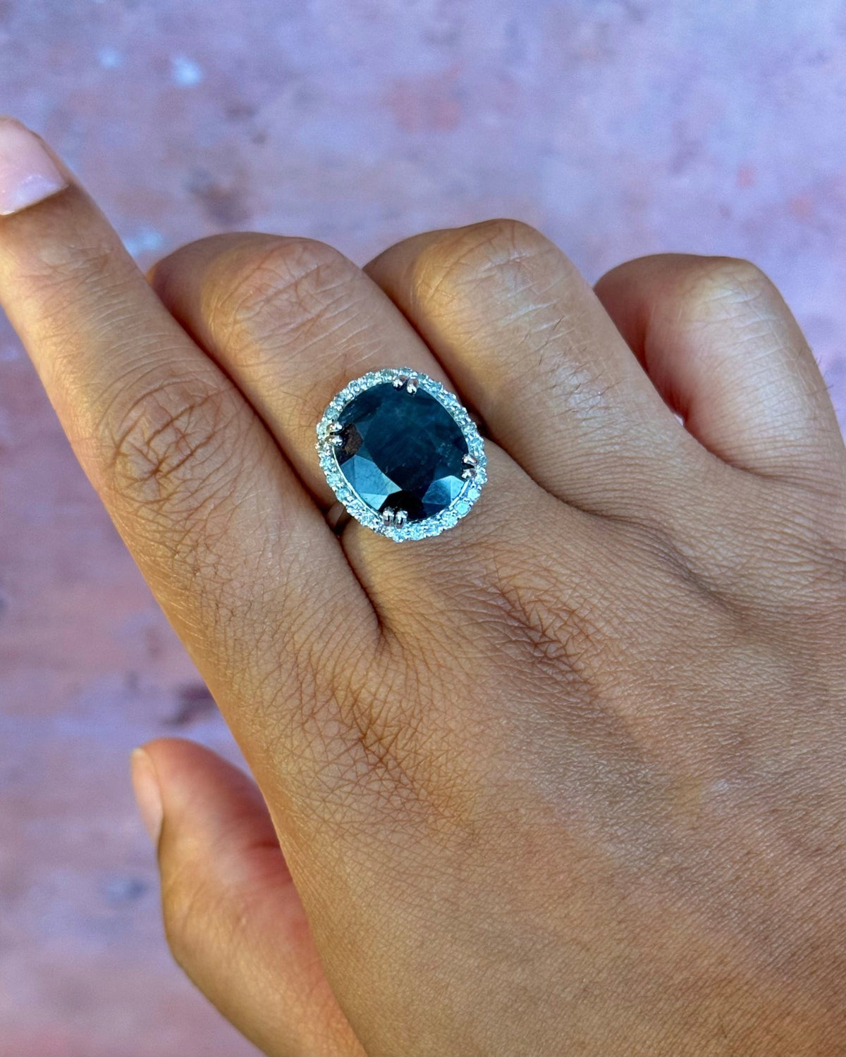 Bague Marguerite Saphir 12.17 carats &amp; Diamants 0.50 carat 8.75g "Sofia" - Elliade Paris
