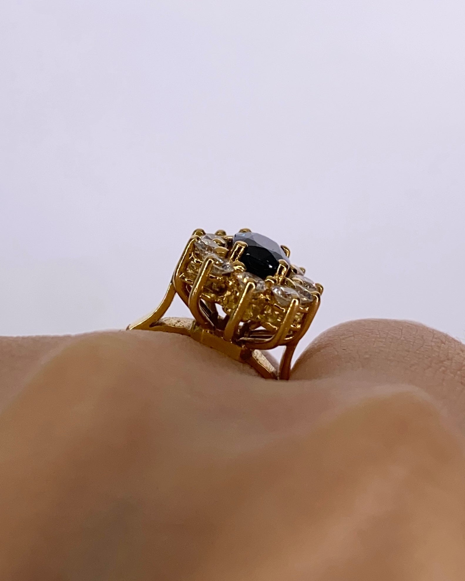 Bague Marguerite Saphir 1.25 carat, Diamants 0.50 carat &amp; Or 5g "Amy" - Elliade Paris
