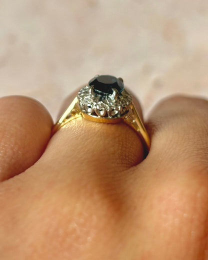Bague Marguerite Saphir 1.30 carat &amp; 14 Diamants "Pétronille" - Elliade Paris