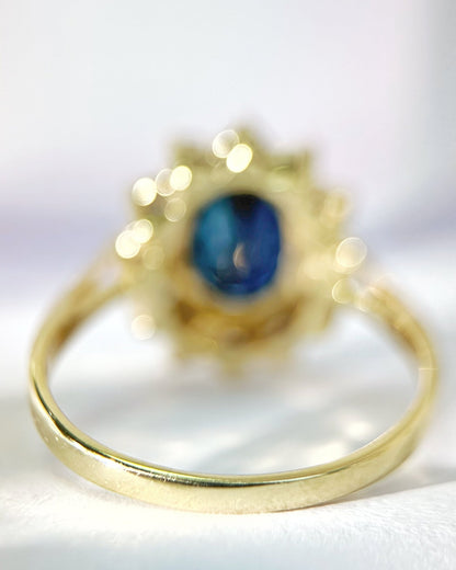 Bague Marguerite Saphir 1.30 carat &amp; Diamants "Bernadette" - Elliade Paris