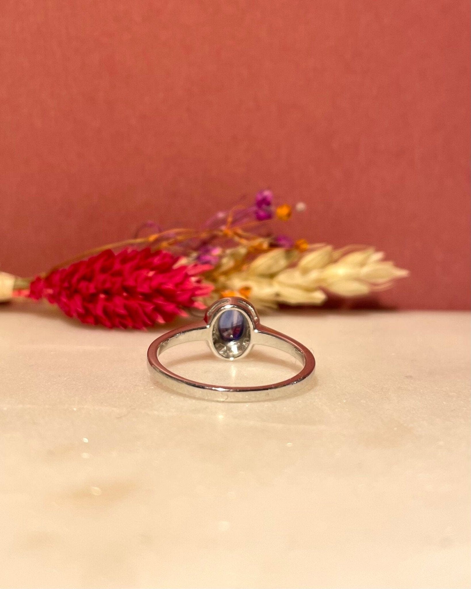 Bague Marguerite Saphir &amp; 14 Diamants "Camilia" - Elliade Paris