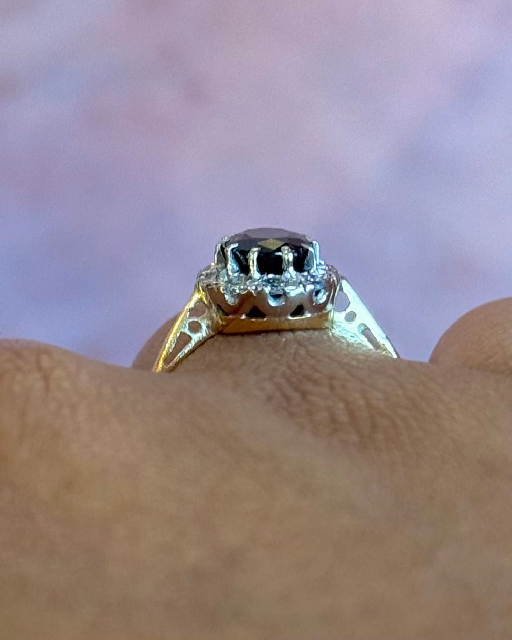 Bague Marguerite Saphir 1.40 carat &amp; Diamants 0.25 carat "Tiffaine" - Elliade Paris