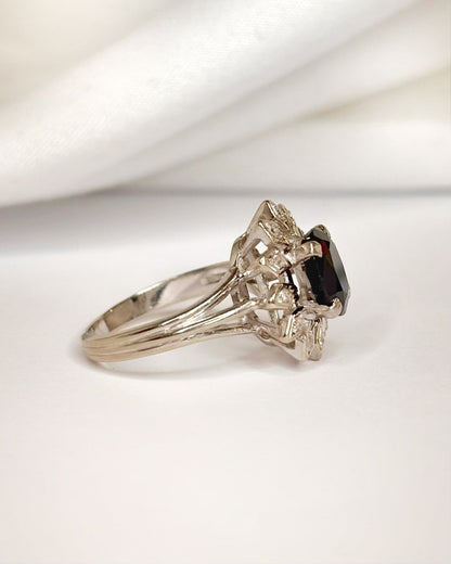 Bague Marguerite Saphir 1.40 carat &amp; Diamants "Chéryl" - Elliade Paris