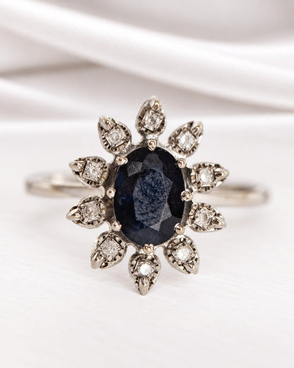 Bague Marguerite Saphir 1.40 carat &amp; Diamants "Suzana" - Elliade Paris