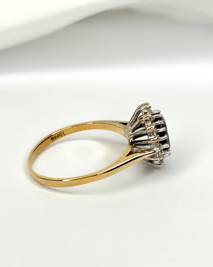 Bague Marguerite Saphir 1.50 carat &amp; Diamants "Gabriella" - Elliade Paris